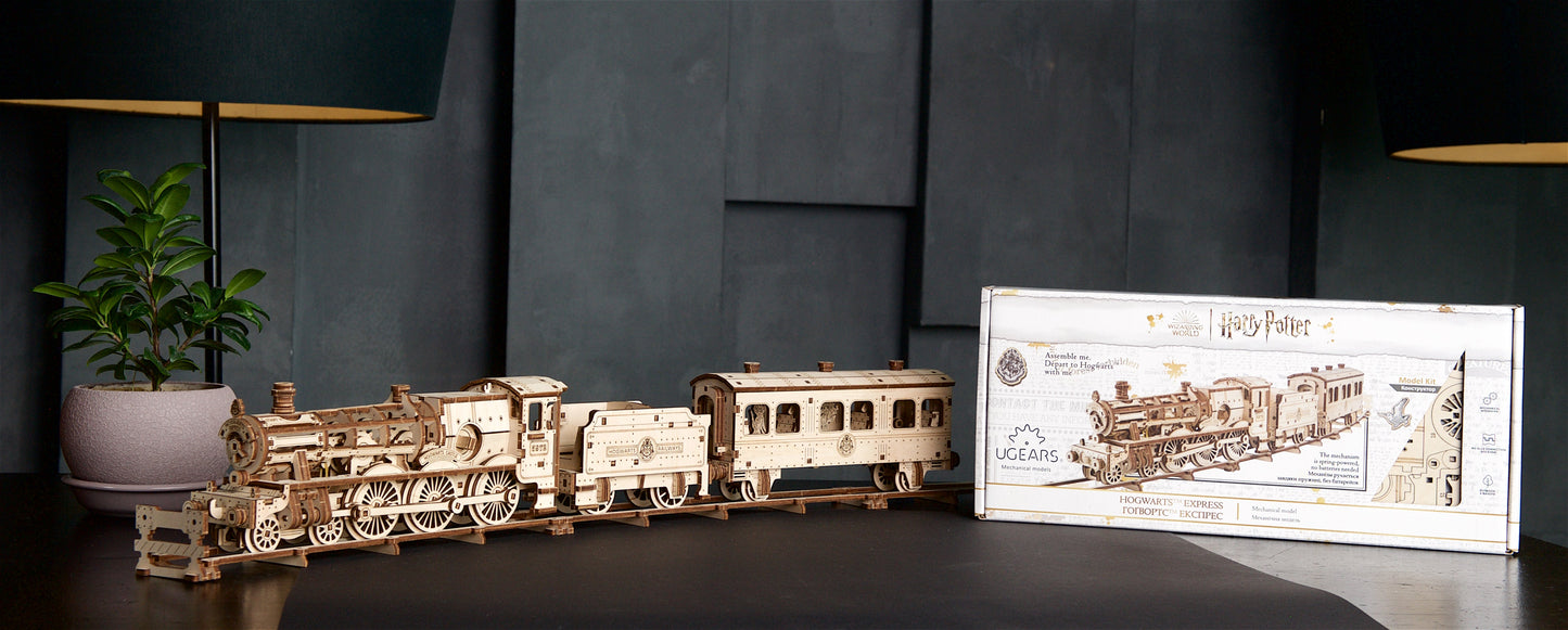 Ugears Harry Potter Series - Hogwarts™ Express Train ★Mechanical 3D Puzzle Kit Model Toys Gift Present Birthday Xmas Christmas Kids Adults